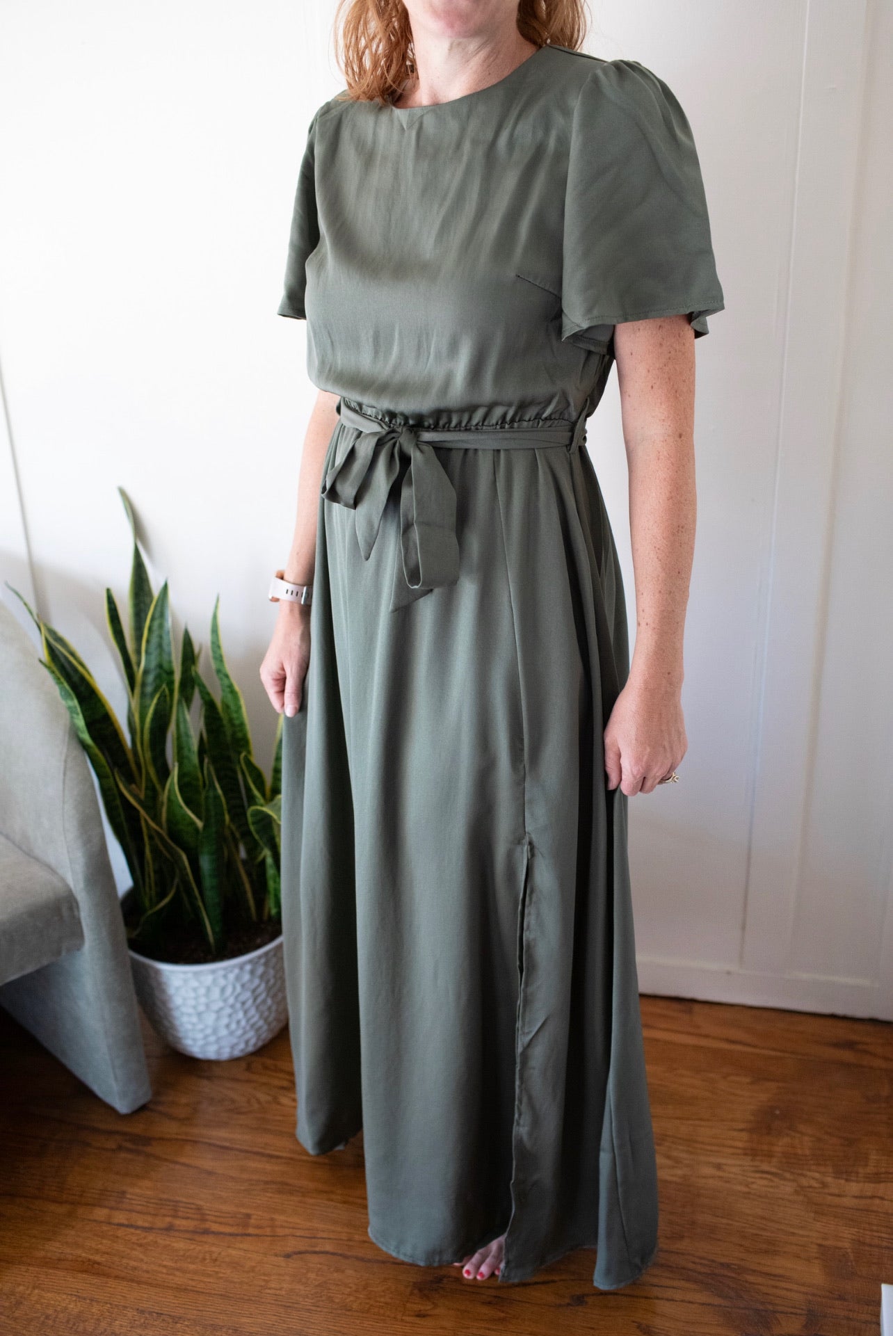 Solid Round Neck Belt Side Open Fit Dress: OLIVE