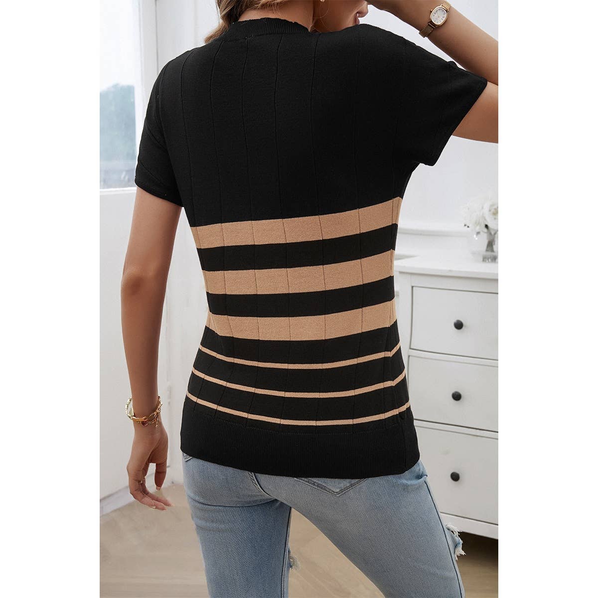 Round Neck Stripe Knit Fit Short Sleeve Top: BLACK