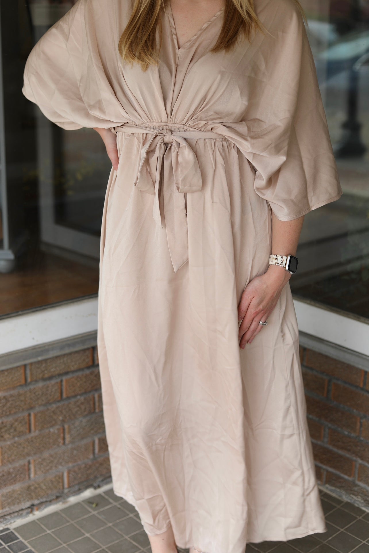 Deep V-Neck Short-Sleeved Pleated Maxi Dress: Champagne
