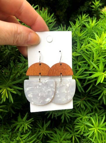 Ivory Acrylic and Wood Deco Drops