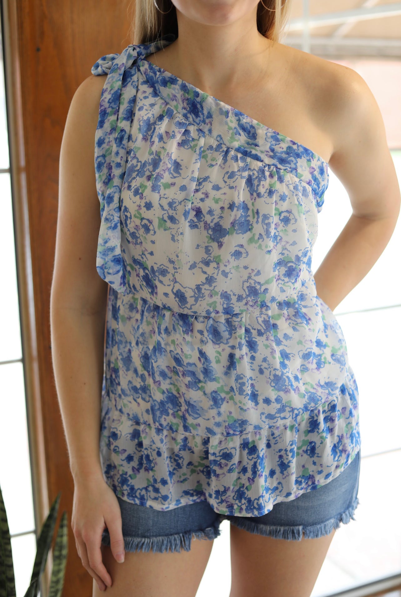 Floral Printed One Shoulder Tiered Top-BLUE