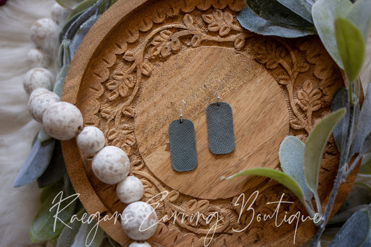 Barrel-Shaped Earrings: Blue Stone