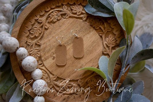 Barrel-Shaped Earrings: Latte Brown