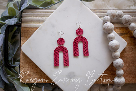 Rainbow-Shaped Earrings: Wine Braided